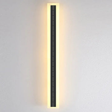 SunRail – Modern Solar LED Outdoor Wall Light