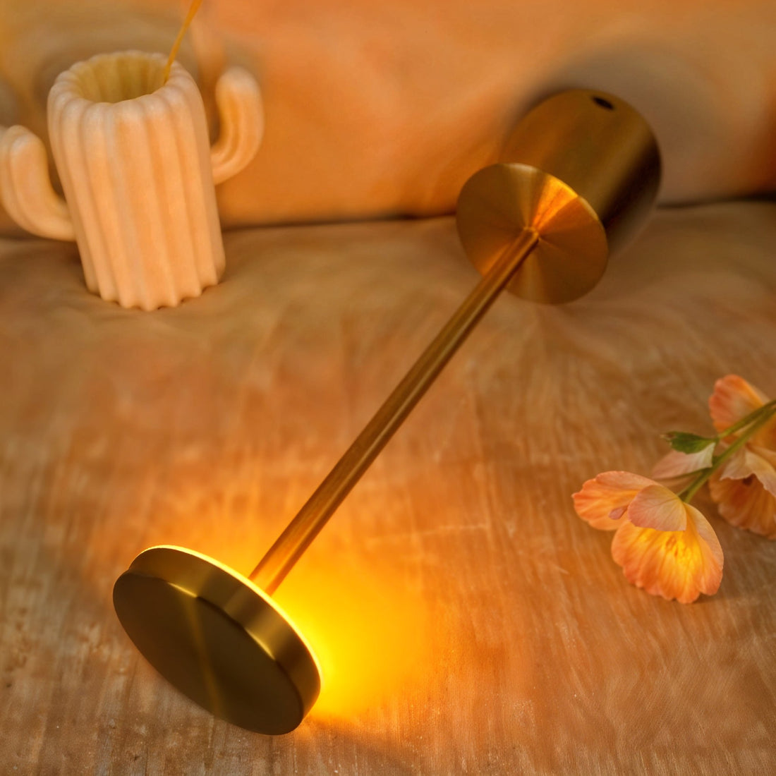 GlowMush - Cordless Rechargeable Touch Table Lamp