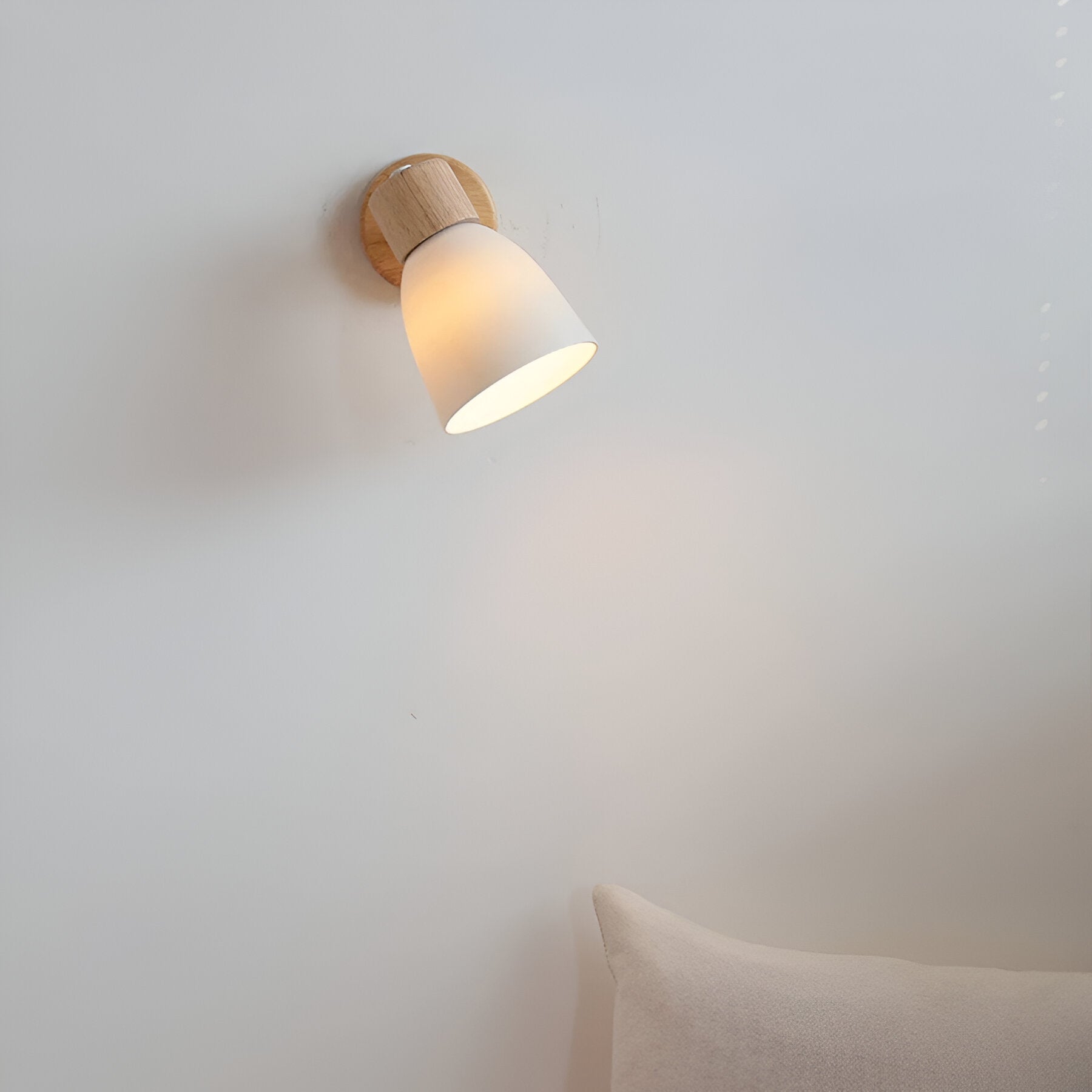 JapaGlow - LED Wall Light with Switch