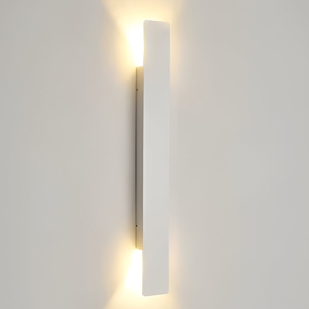 LumaVert Up & Down LED Outdoor Wall Light – IP65 Waterproof